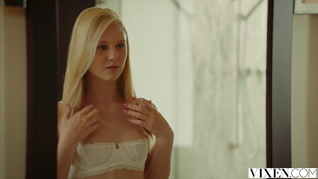 दो भ्रष्ट युवा आवारा लड़की यार्ड मूवी सेक्सी फिल्म वीडियो में में यौन संबंध